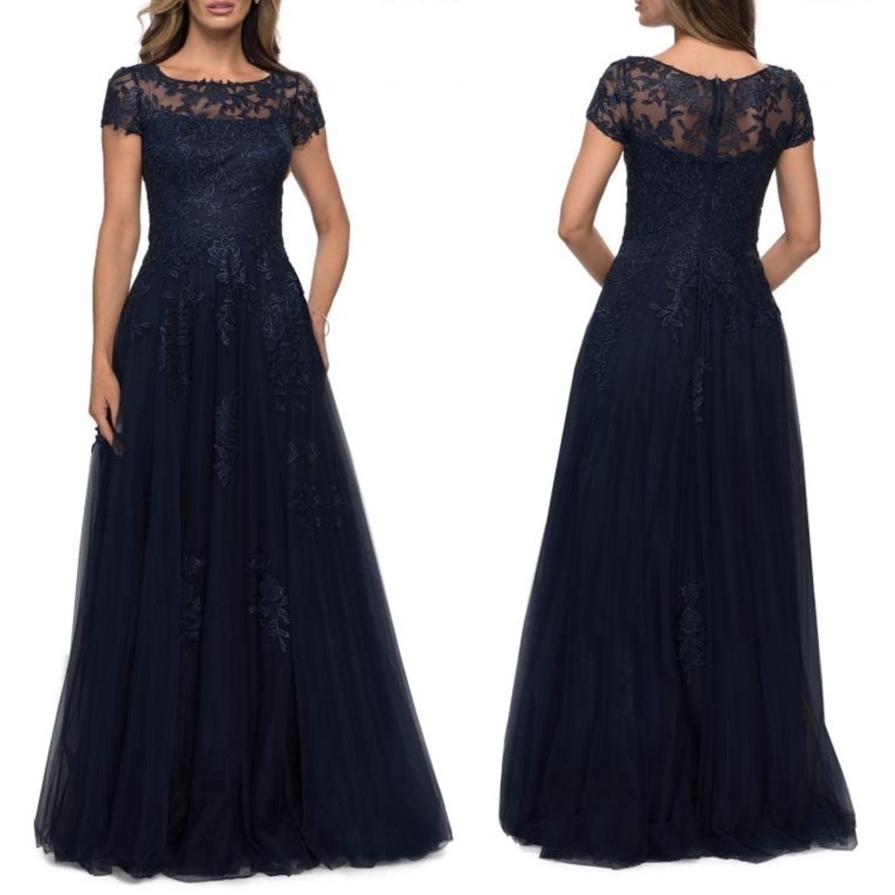 New La Femme Floral Applique Lace Tulle Skirt Cap Sleeve Gown In Navy Sz. 8